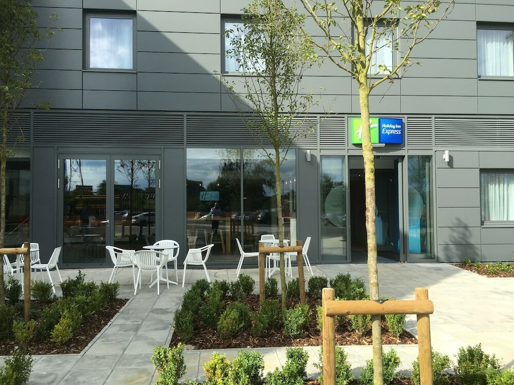 Фото Holiday Inn Express St. Albans - M25, Jct. 22, an Ihg Hotel