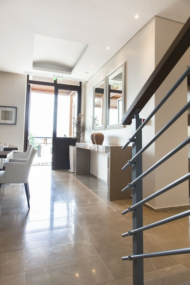 Фото Ayia Marina Suites