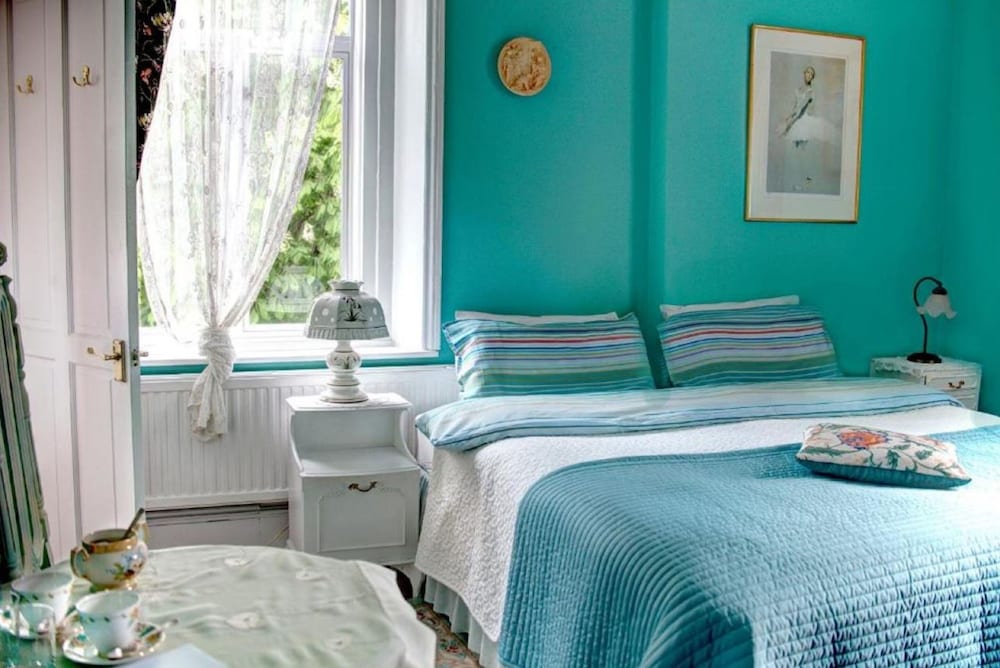 Фото Juliette's Bed and Breakfast