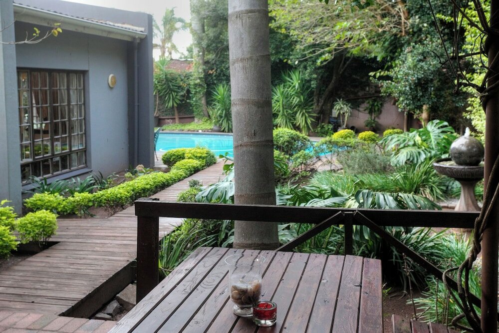 Фото Palm Tree Manor