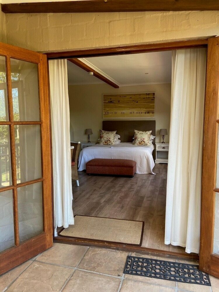 Фото Summit Place Guest House