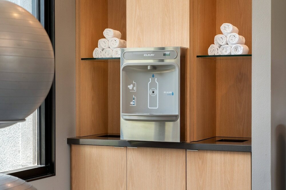 Фото Courtyard by Marriott Fresno