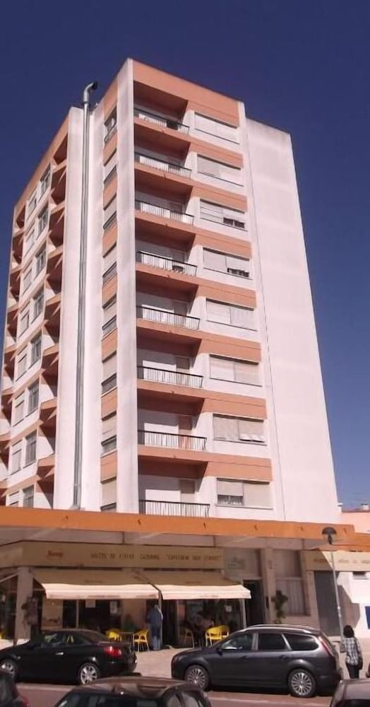 Фото Residencial Jardim da Amadora