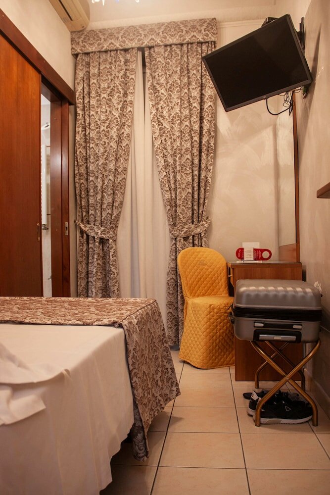 Фото Hotel Assisi