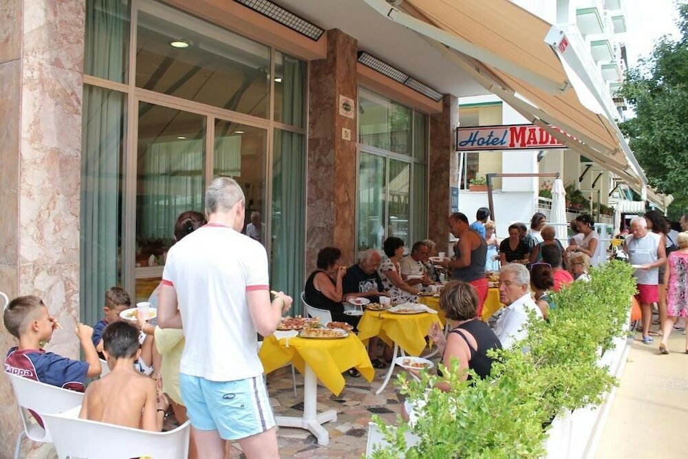 Фото Hotel Madrid