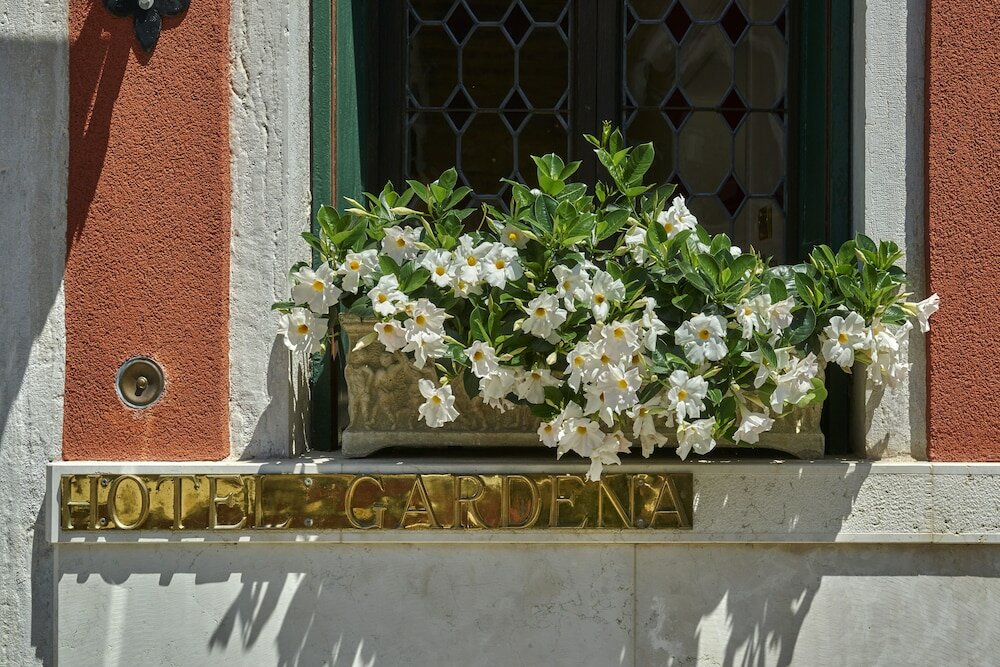 Фото Gardena Hotel