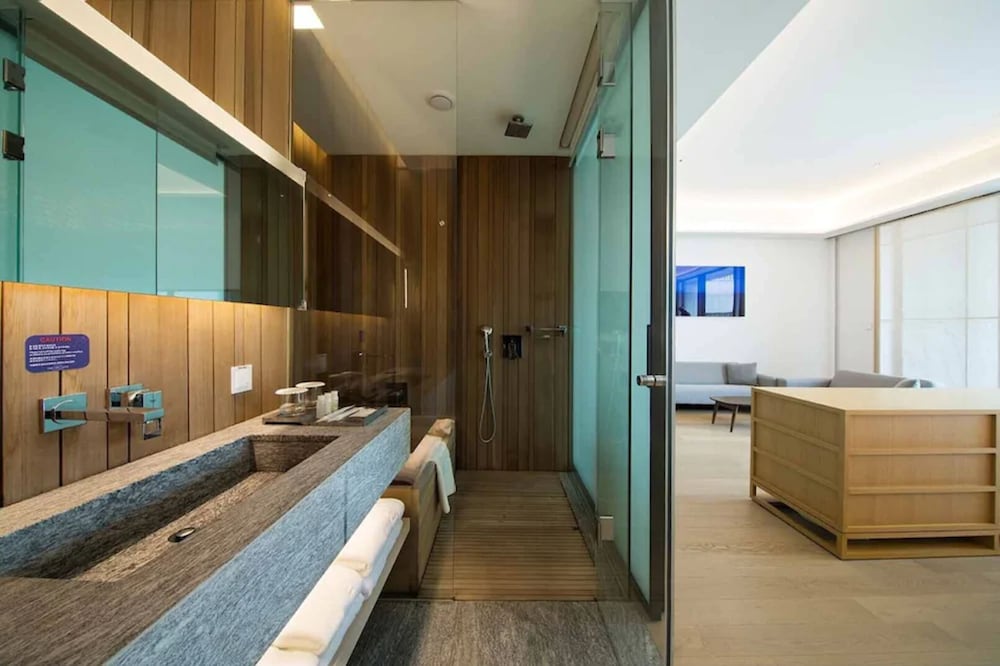 Фото Sotetsu Hotels The Splaisir Seoul Myeong Dong