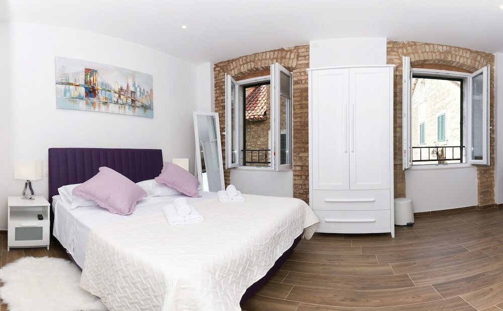 Фото Peruzovic Rooms & Apartments