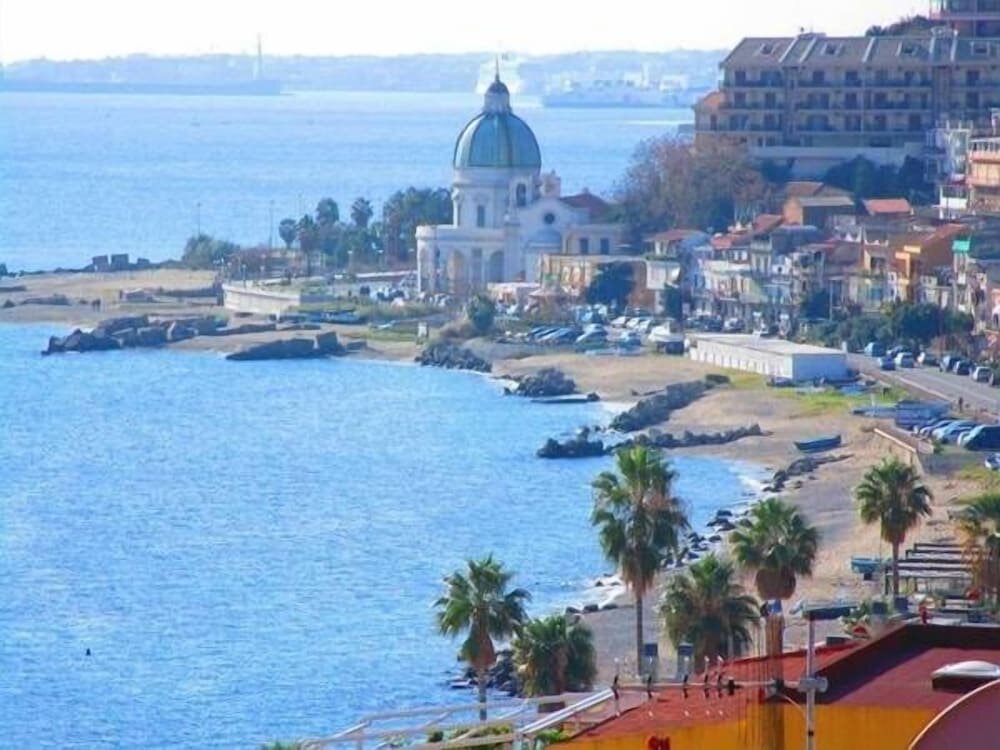 Hotel B&b Felicidad Siempre, Messina, photo