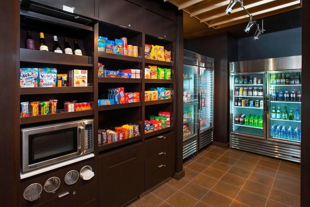 Фото Courtyard by Marriott Redwood City