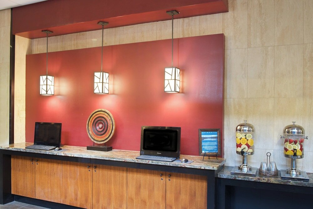 Фото Sheraton Anchorage Hotel & SPA