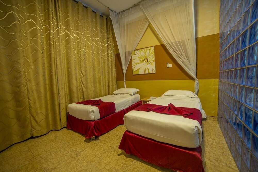 Фото Eureka Place Hotel