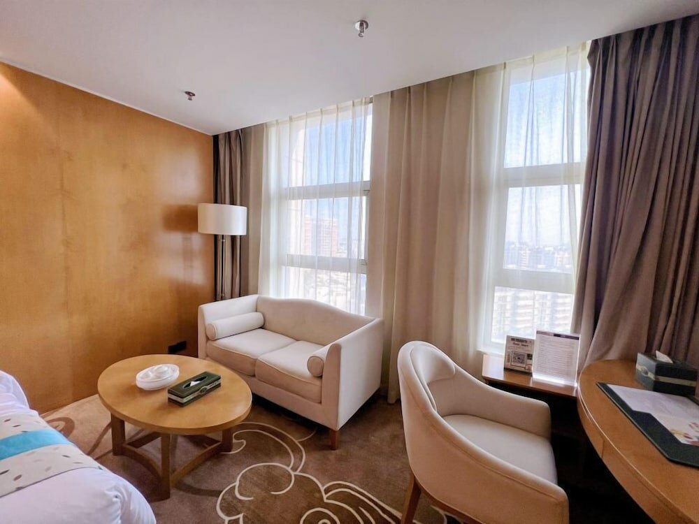 Фото Menshine Gloria Plaza Hotel Shantou