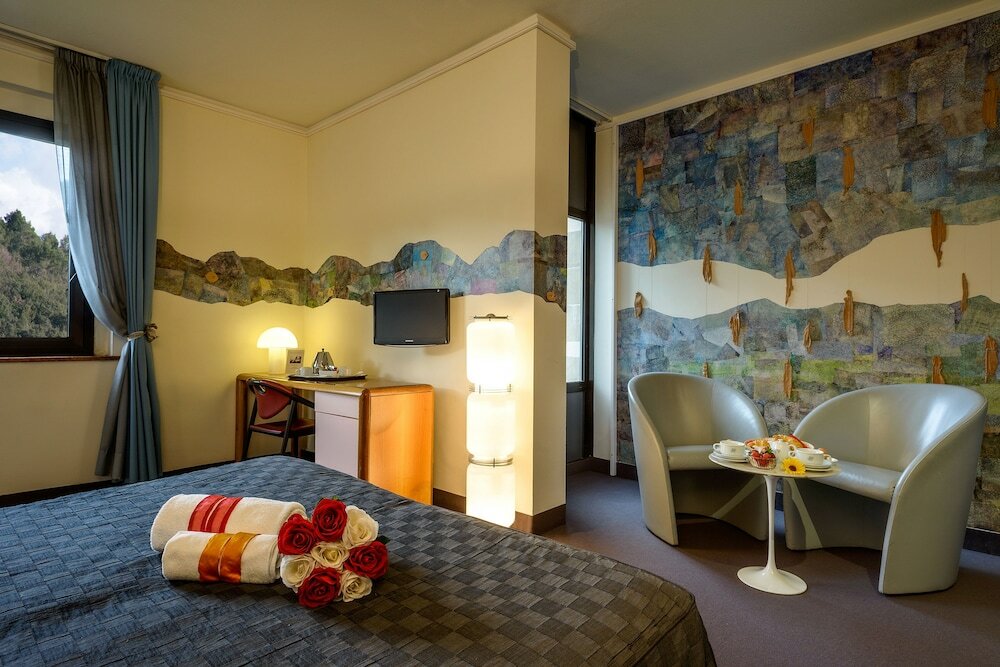 Фото Albornoz Palace Hotel Spoleto