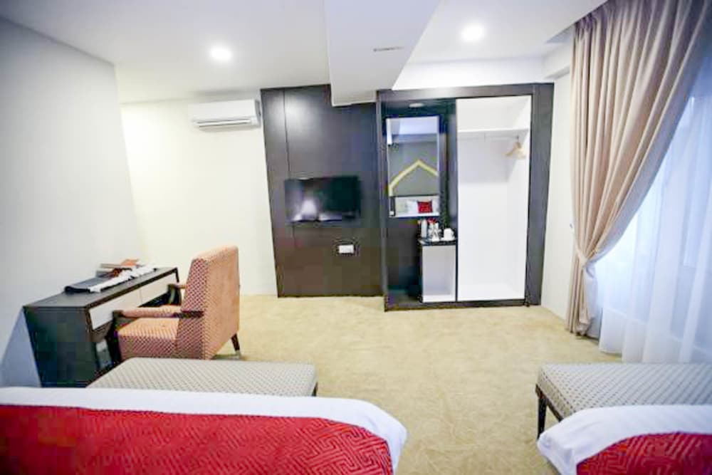 Фото Al Khatiri Hotel