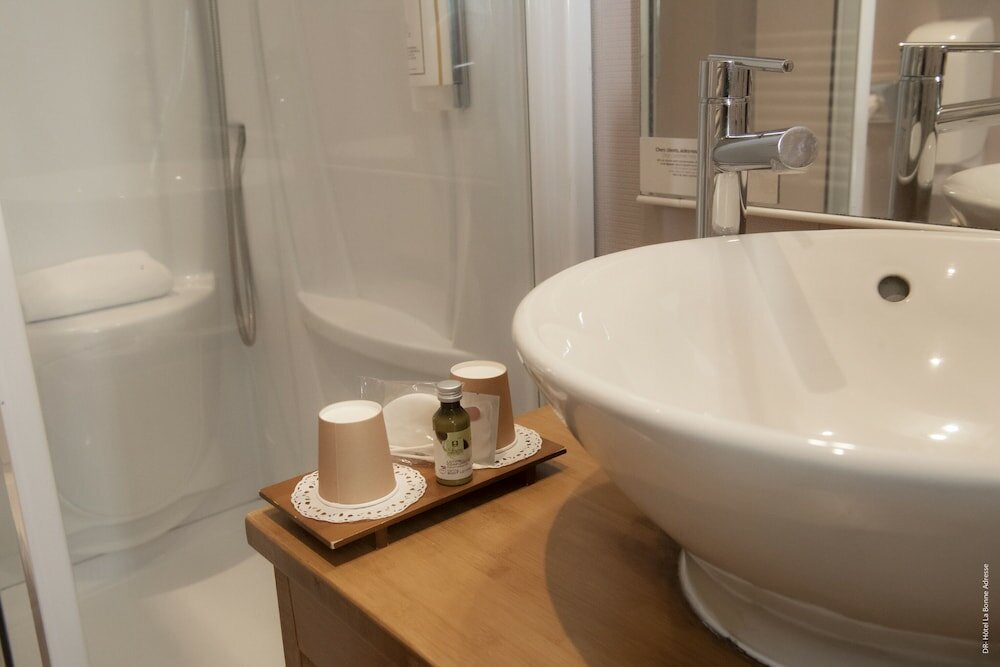 Фото Hôtel La Bonne Adresse