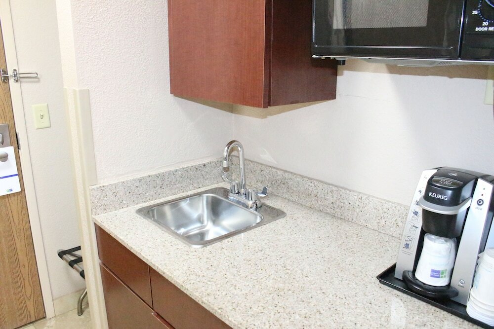 Фото Holiday Inn Express Kansas City-Liberty, an Ihg Hotel