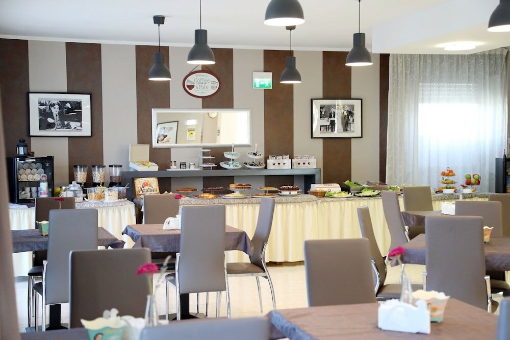 Фото Fidenza Hotel