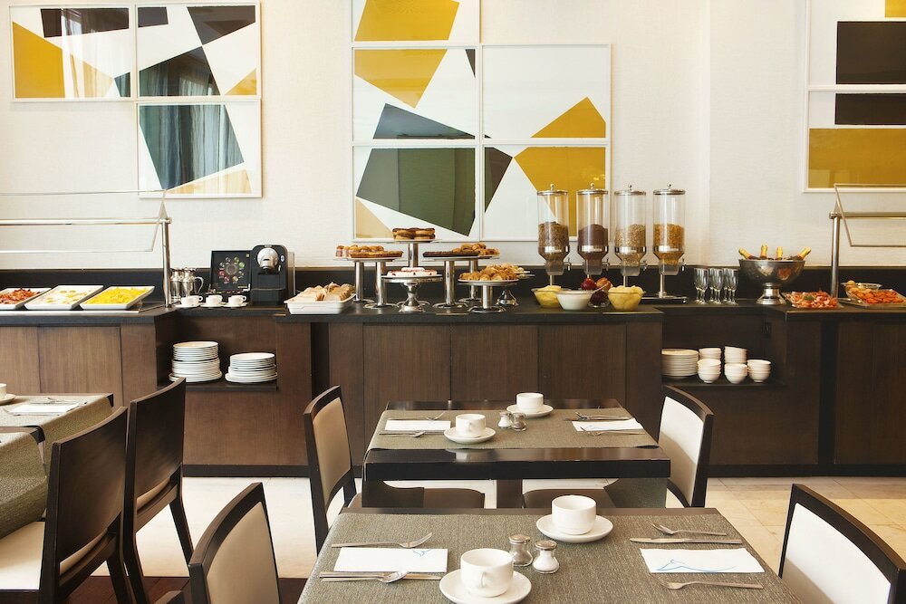 Фото Grupotel Gran Vía 678