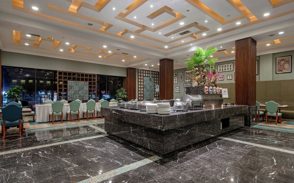 Фото Chengdu Tianfu Sunshine