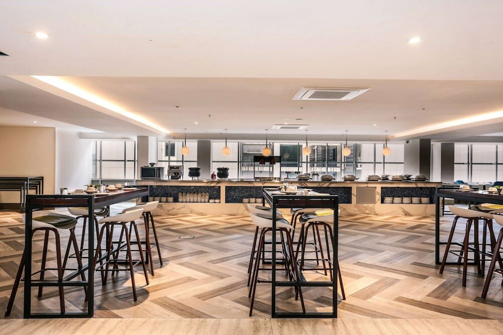 Фото Days Hotel & Suites Fraser Business Park Kuala Lumpur