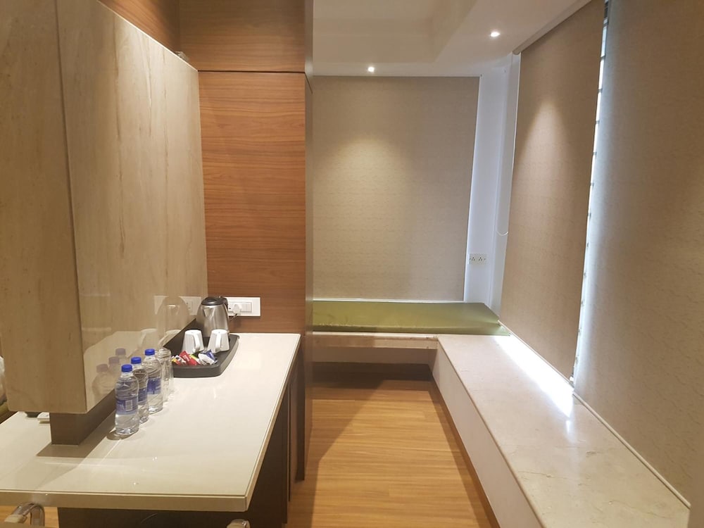 Фото Hotel Suncity Apollo