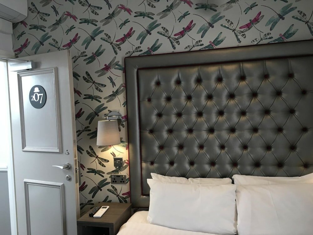 Фото The Eaton Townhouse