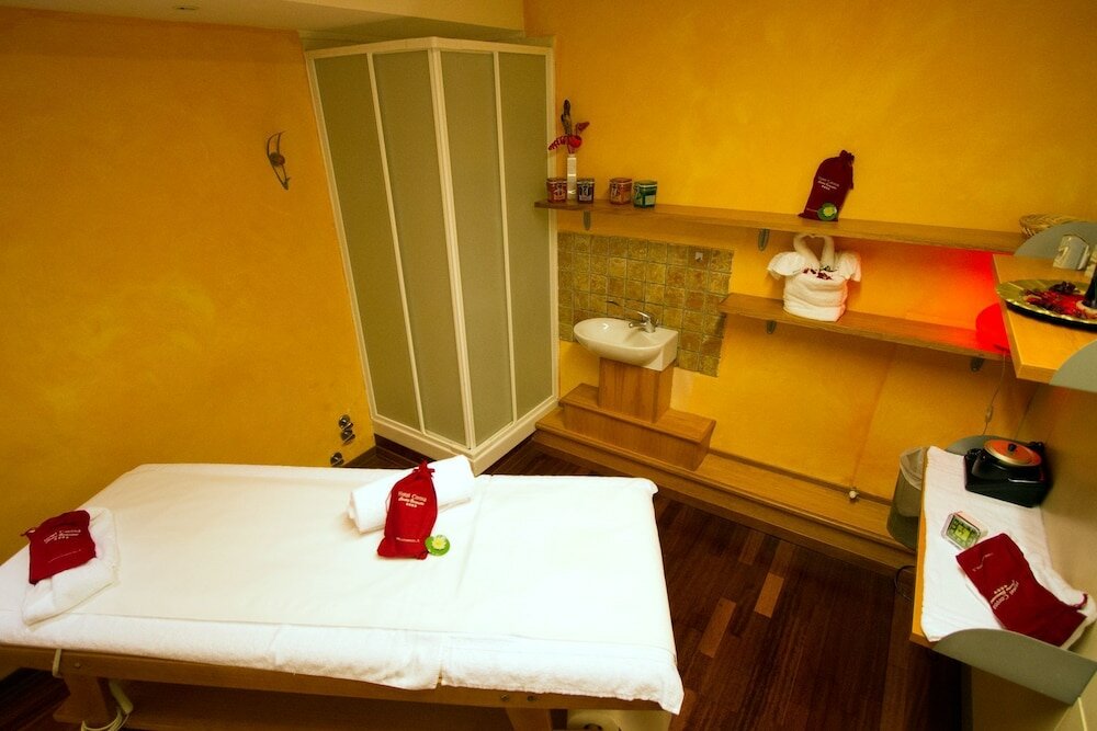 Фото Hotel Corona