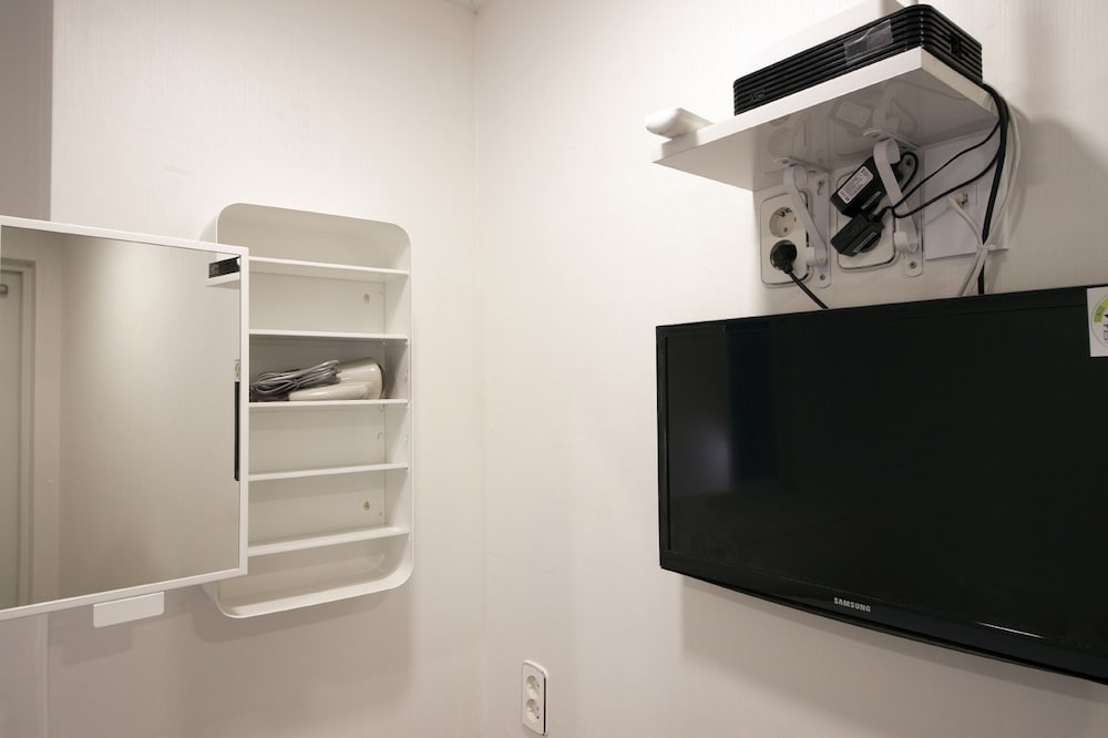 Фото K-Guesthouse Myeongdong 1