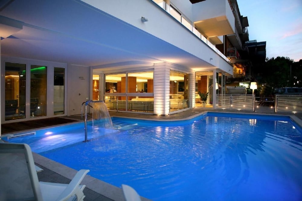 Фото Hotel Fantasy