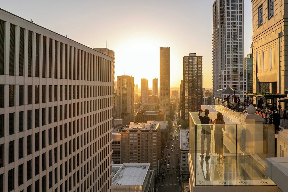 Фото Hotel Riu Plaza Chicago