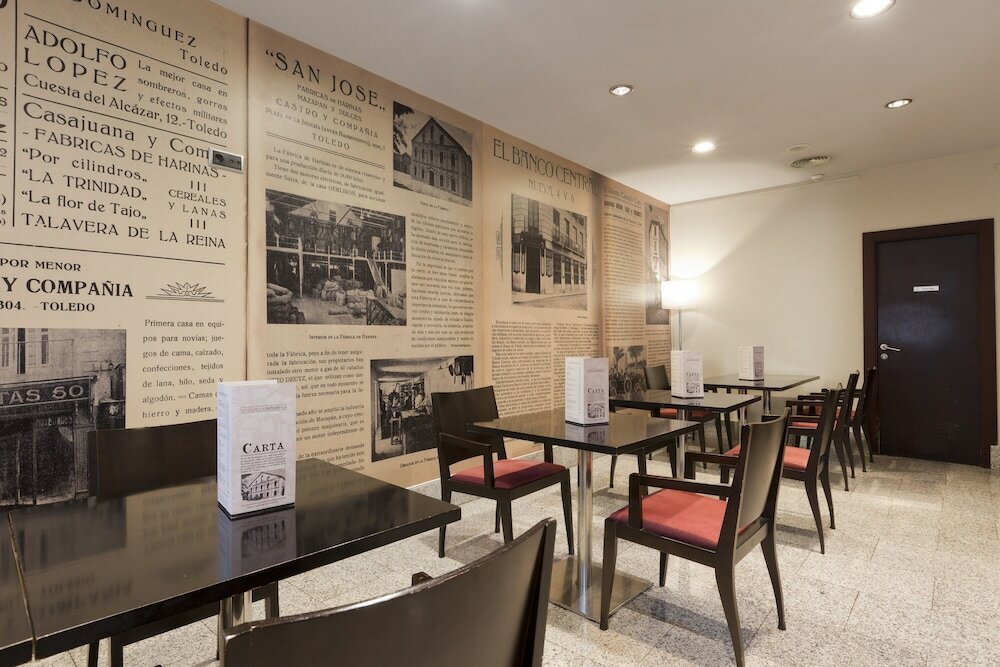 Фото Hotel San Juan de los Reyes