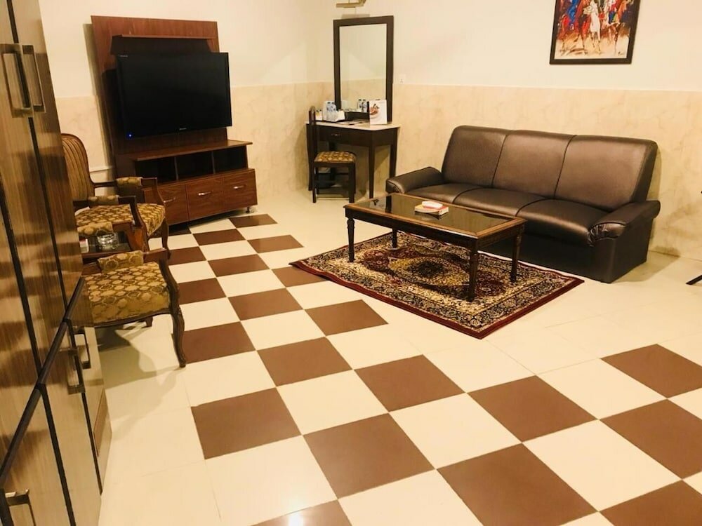 Фото Отель One Murree