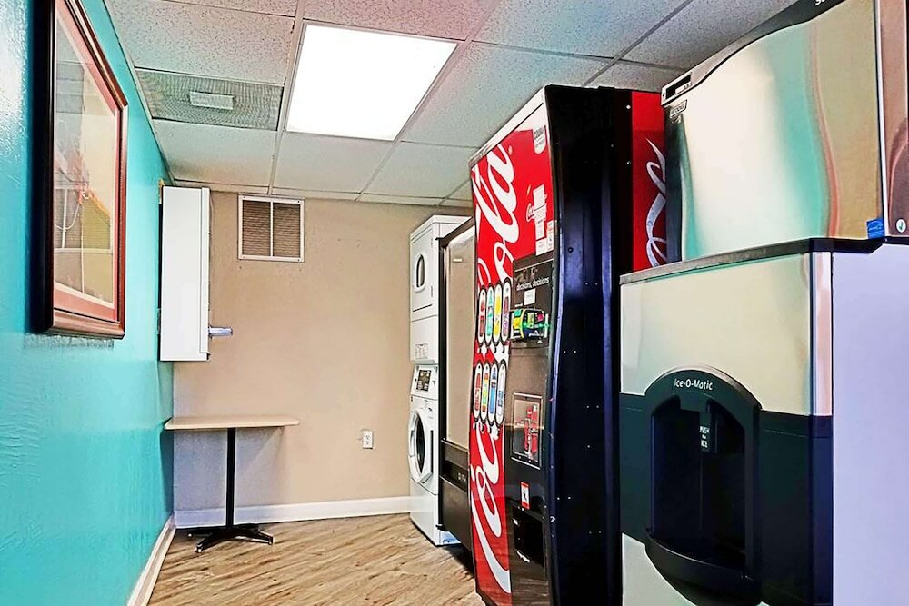 Фото Howard Johnson by Wyndham Houston