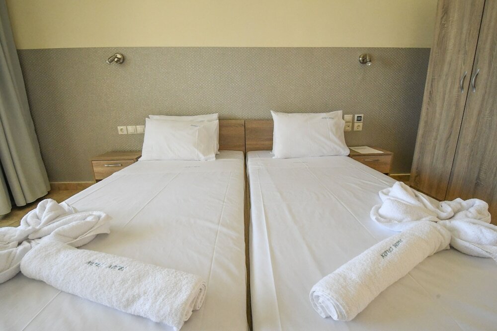 Фото Nefeli Beach Hotel