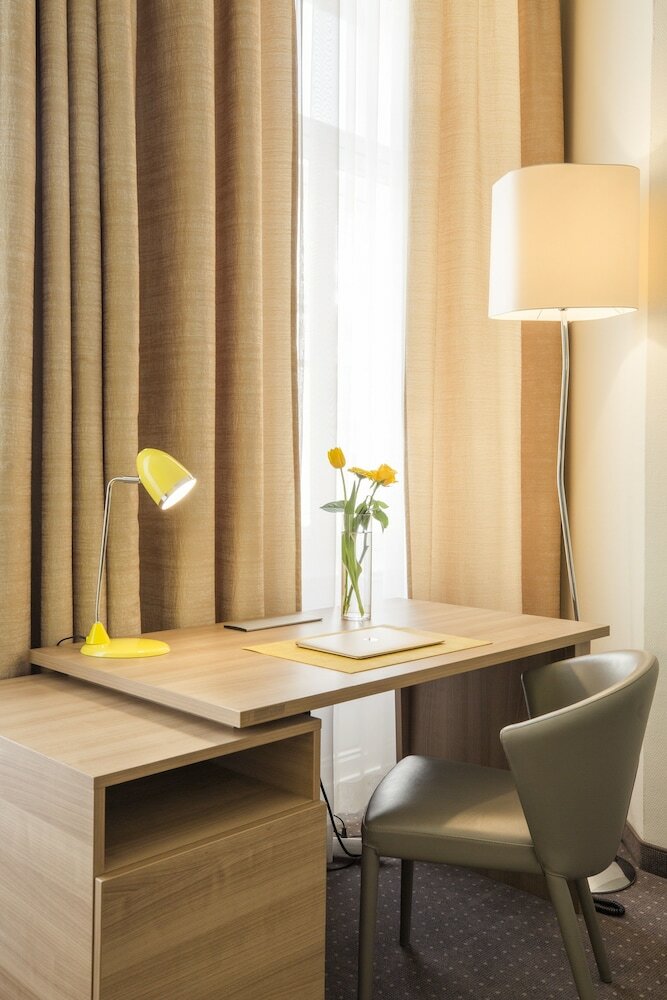 Фото HiLight Suites Hotel