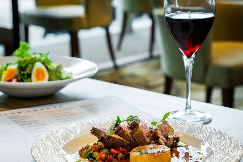 Фото The Lensbury Resort