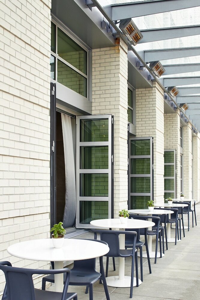 Фото Ac Hotel by Marriott Portland Downtown