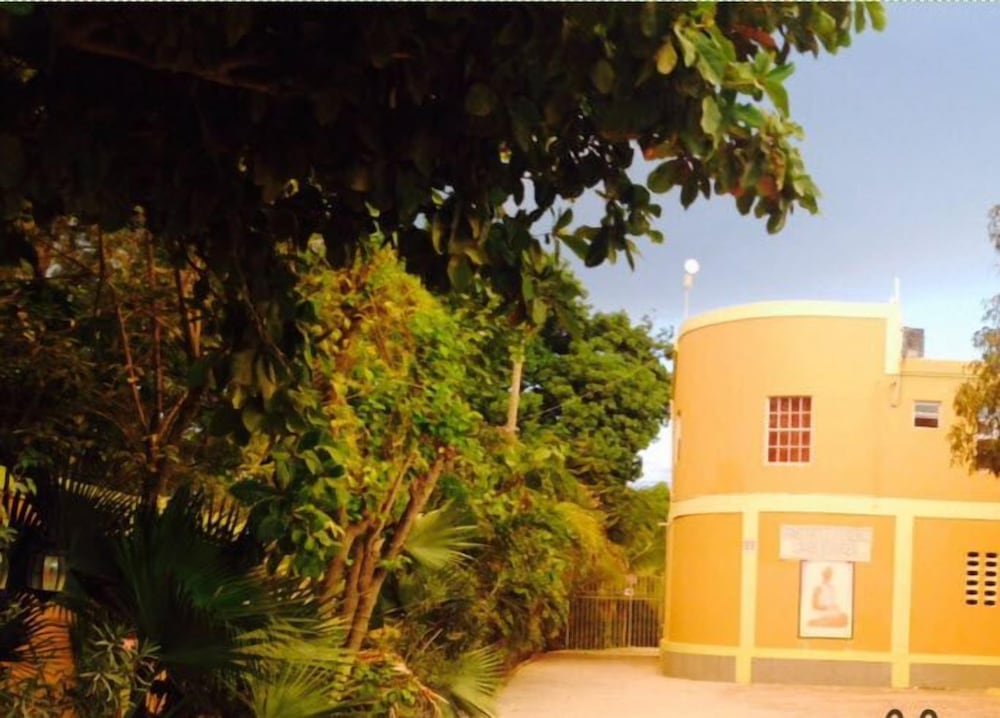 Фото La Cayenna Hôtel et Restaurant