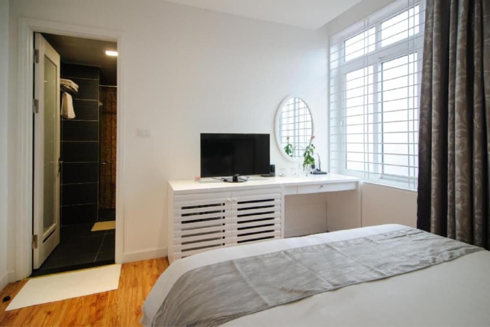 Фото Riverside Boutique Hotel