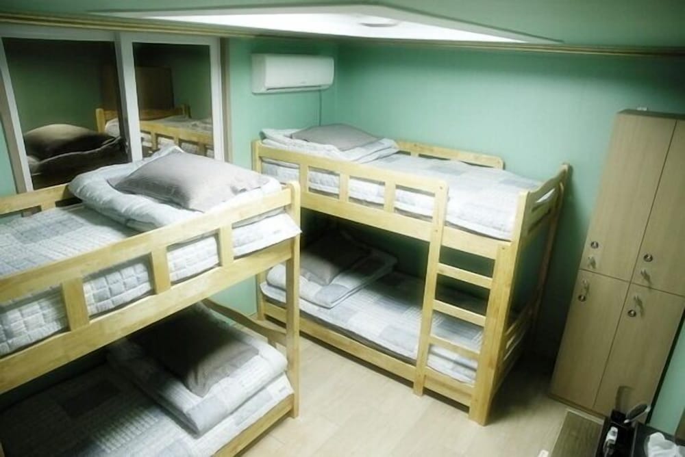 Фото Moiri Guesthouse - Hostel