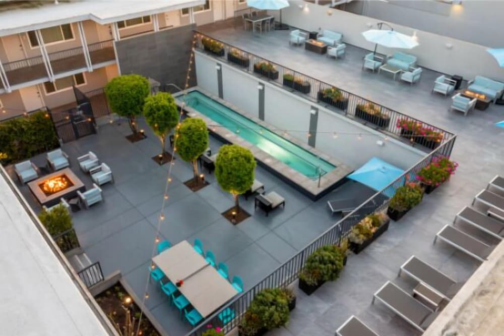 Фото Hotel Lucent