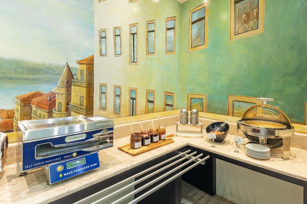 Фото Holiday Inn Express Lisboa Av. Liberdade