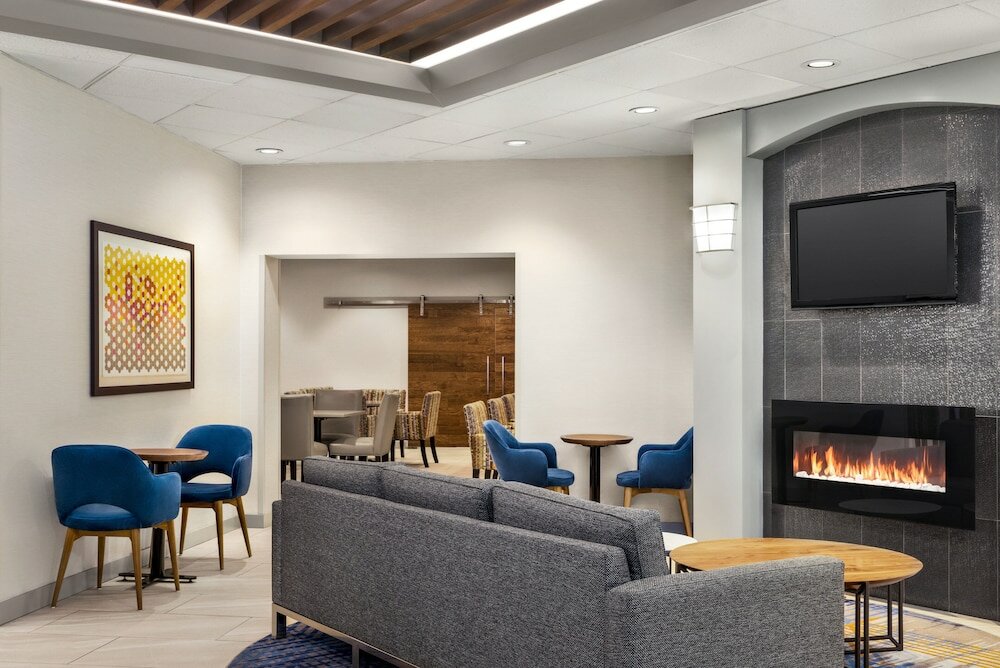 Фото Holiday Inn Express Vancouver-Metrotown