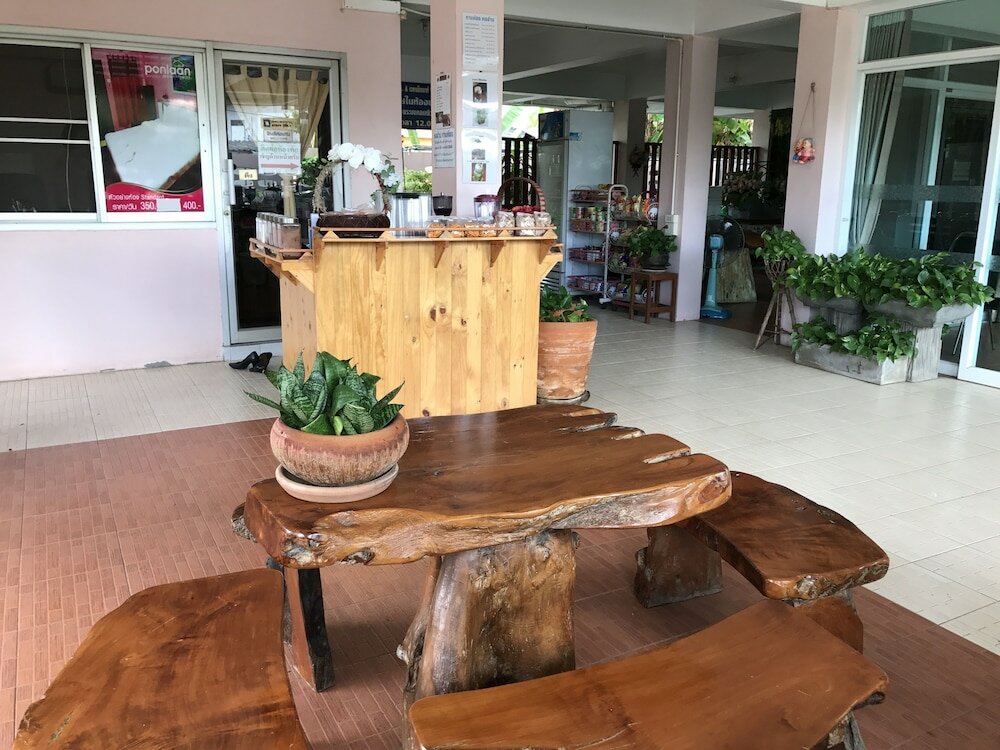 Фото Ponlaan Apartment