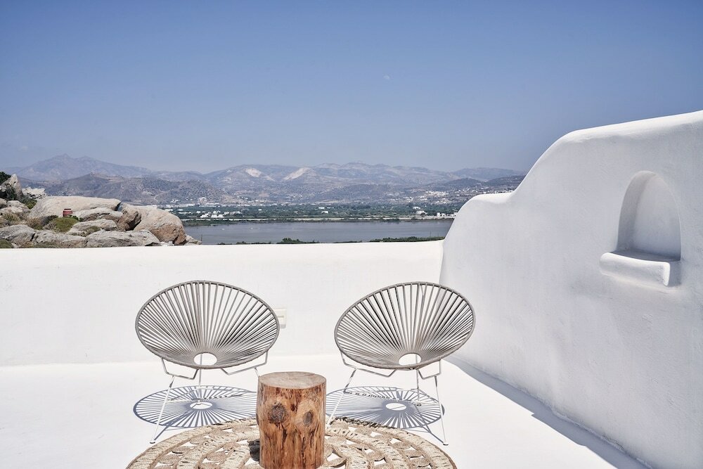 Фото Naxian Utopia Luxury Villas & Suites