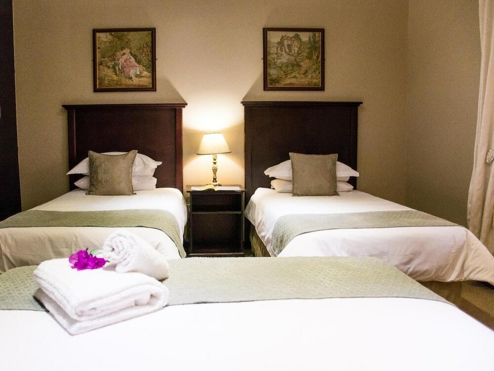 Фото Alveston Manor