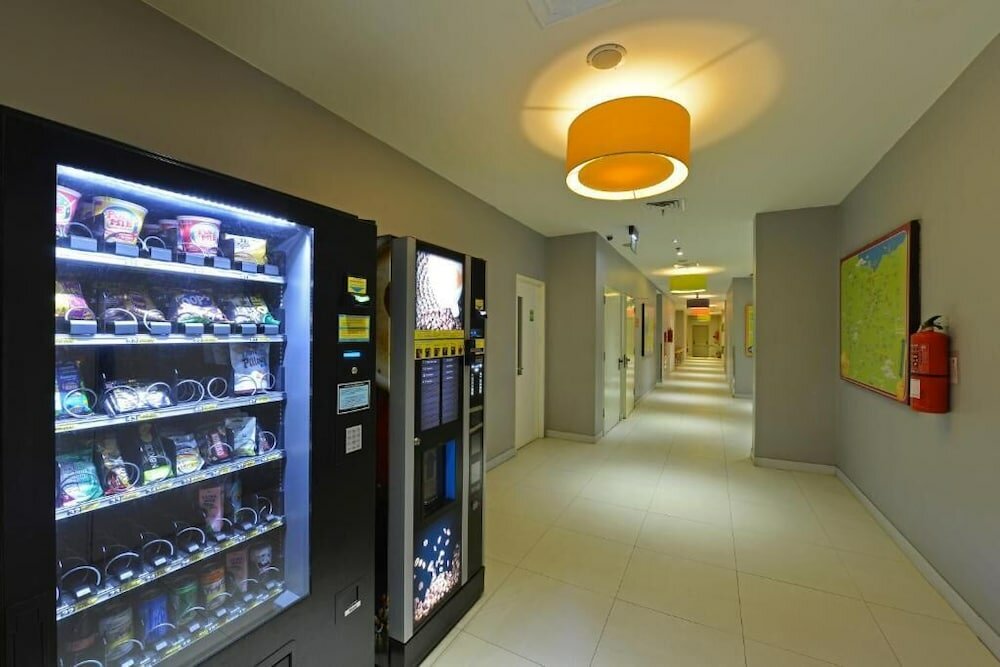 Фото Pop! Hotel Bsd City Tangerang