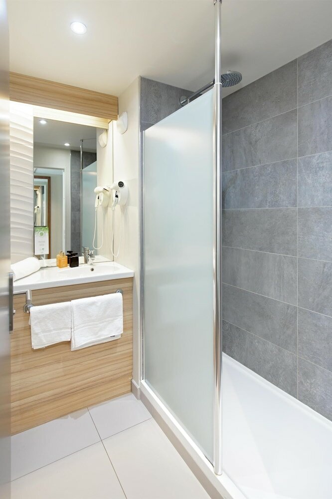 Фото Campanile Clermont Ferrand Centre