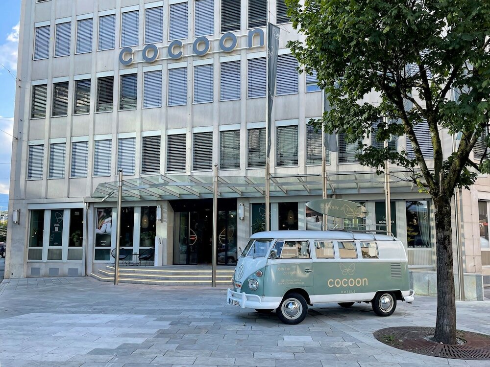 Фото отеля 2